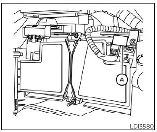 Nissan Pathfinder - Dispositif de commande à variation de tension