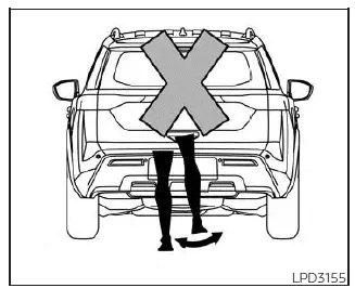 Nissan Pathfinder - Hayon à détection de mouvement