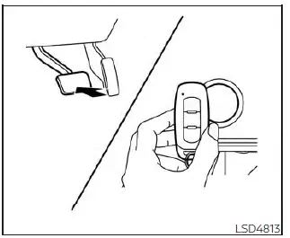 Nissan Pathfinder - Décharge de la pile de la clé intelligente NISSAN Intelligent Key